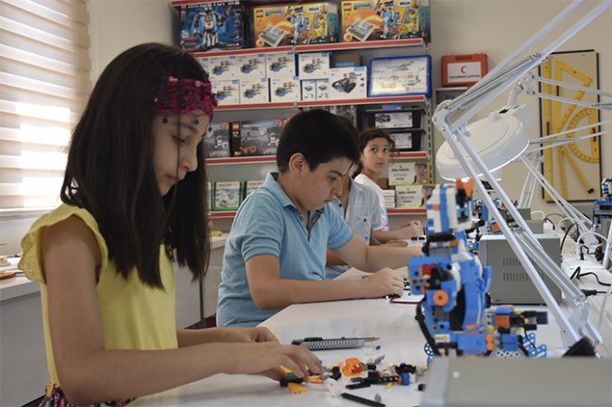 Stem Maker Ve Robotik Kodlama Gasmek Gaziantep B Y K Ehir Belediyesi